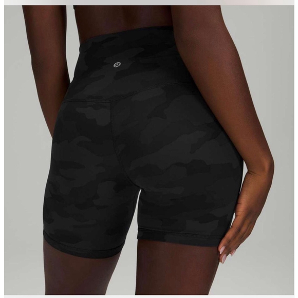 Lululemon Wunder Train High-Rise Bike Short Camo Green Size 8 - Picture 3 of 10